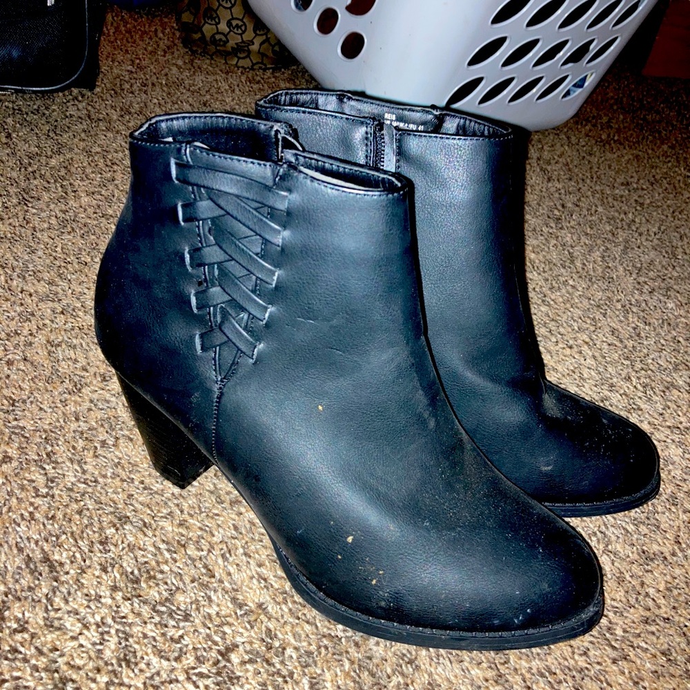 Ankle boots
